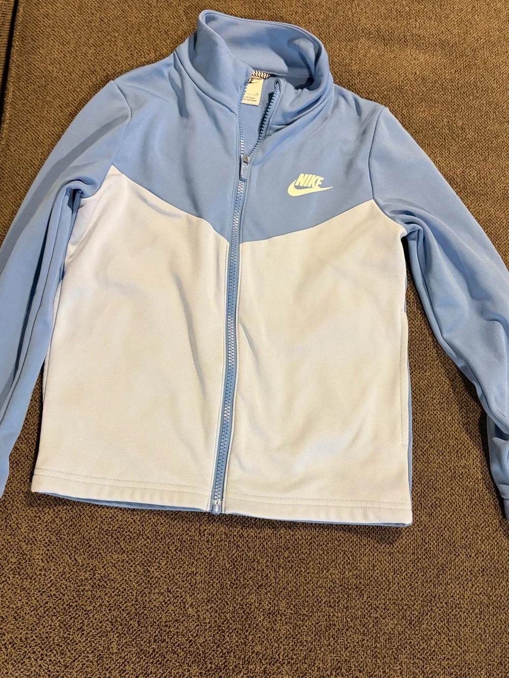 Nike Light Blue Tracksuit Set (YS) - Picture 2 of 7